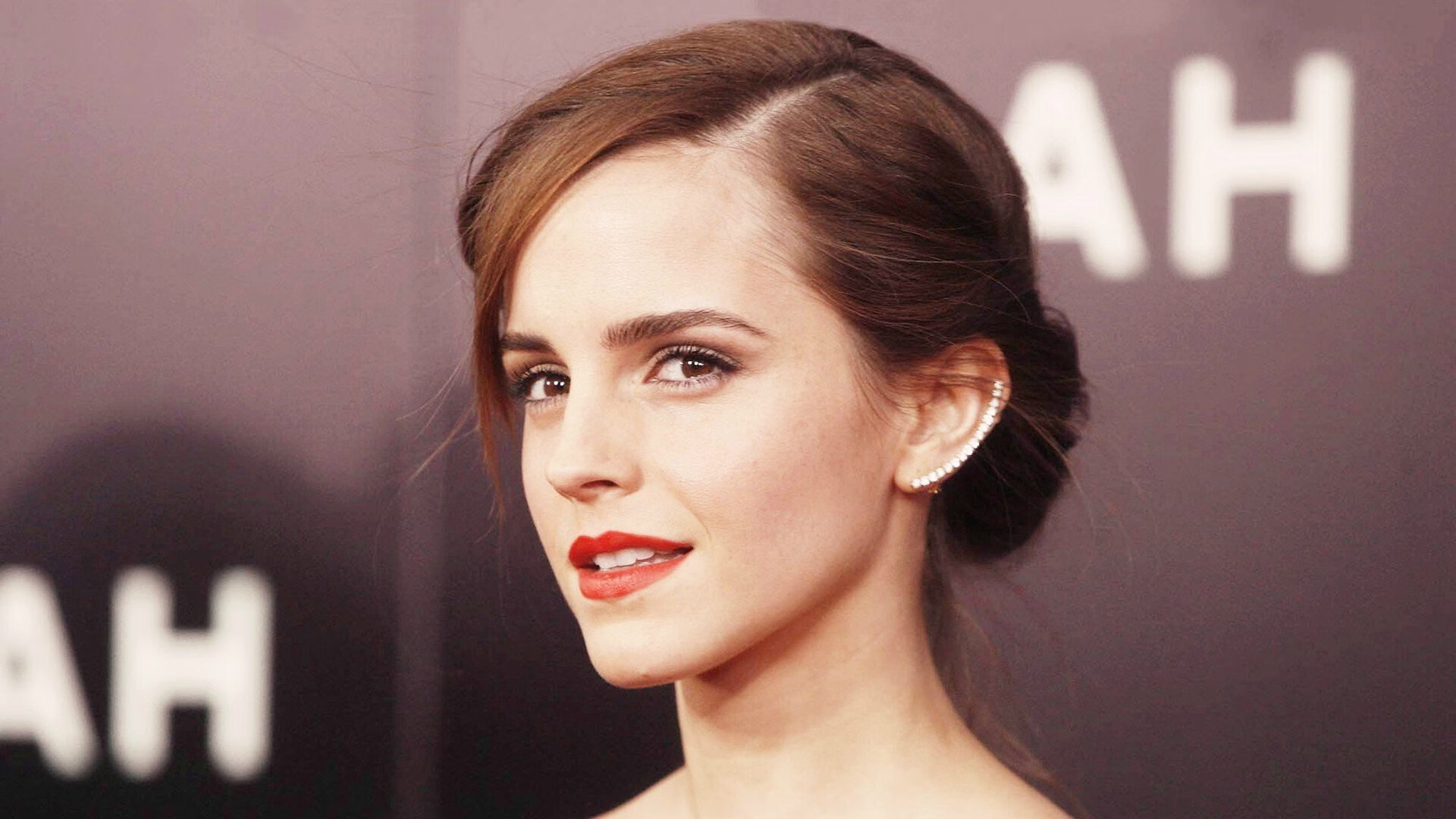 九游(jiuyou)官方网站-西甲战术革新引领潮流，比赛精彩瞬间频繁出现，西甲经典比赛