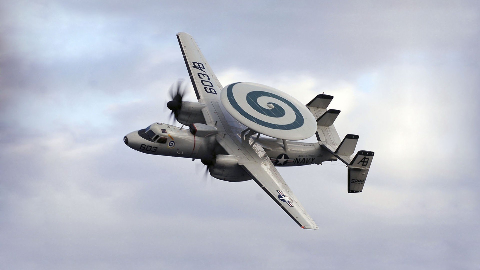 九游网游官网-年轻球员比赛数据是否需与同年龄段比较参考，年轻球员身价排名