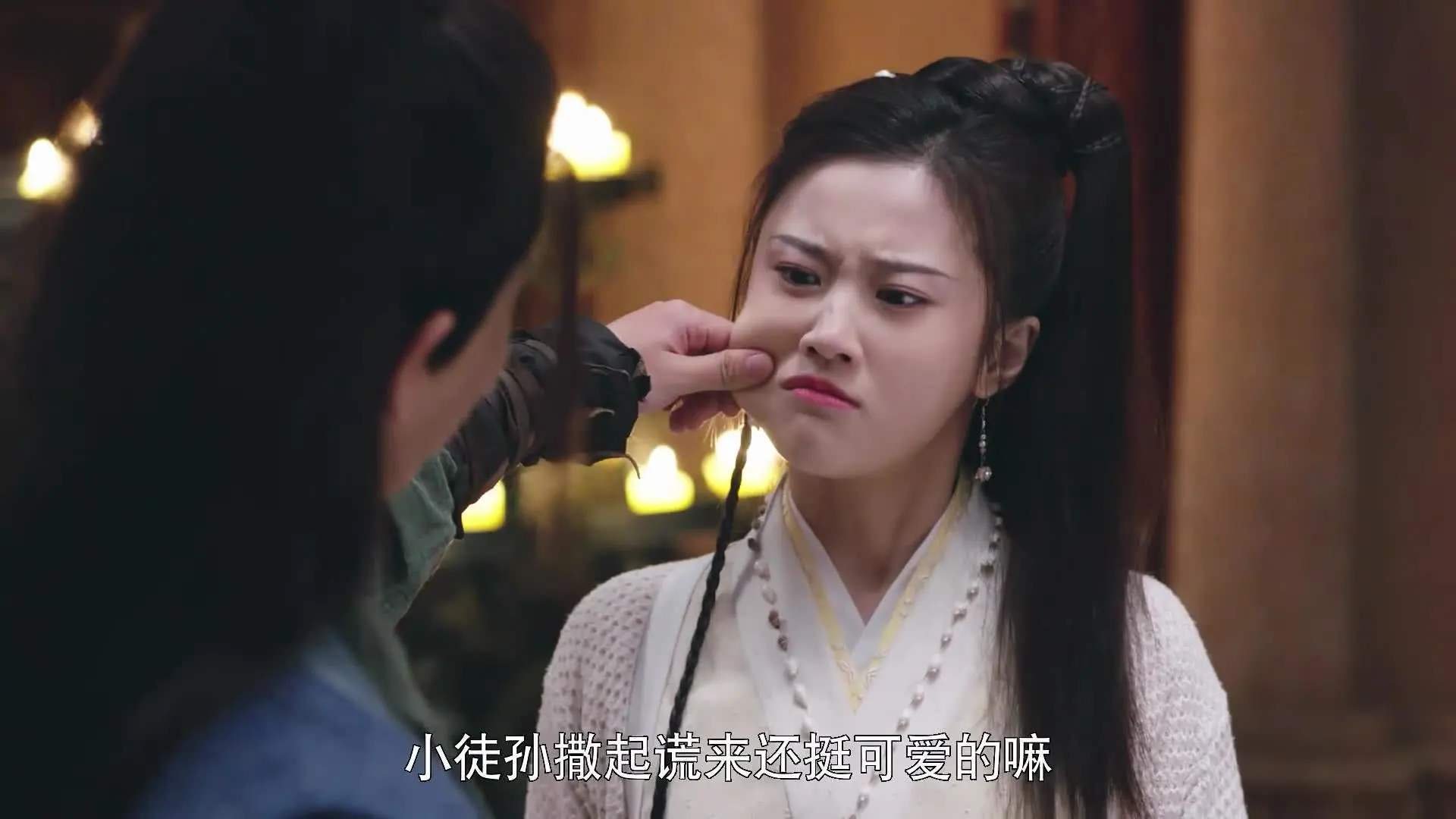 女子蝶泳终点冲刺技术动作,女子蝶泳游泳比赛视频