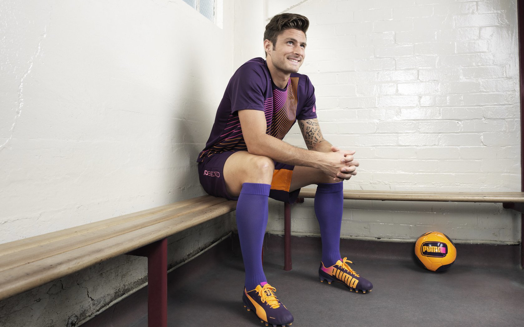 沃尔什50米蝶泳霸气冲线瞬间刷屏,沃尔训练集锦