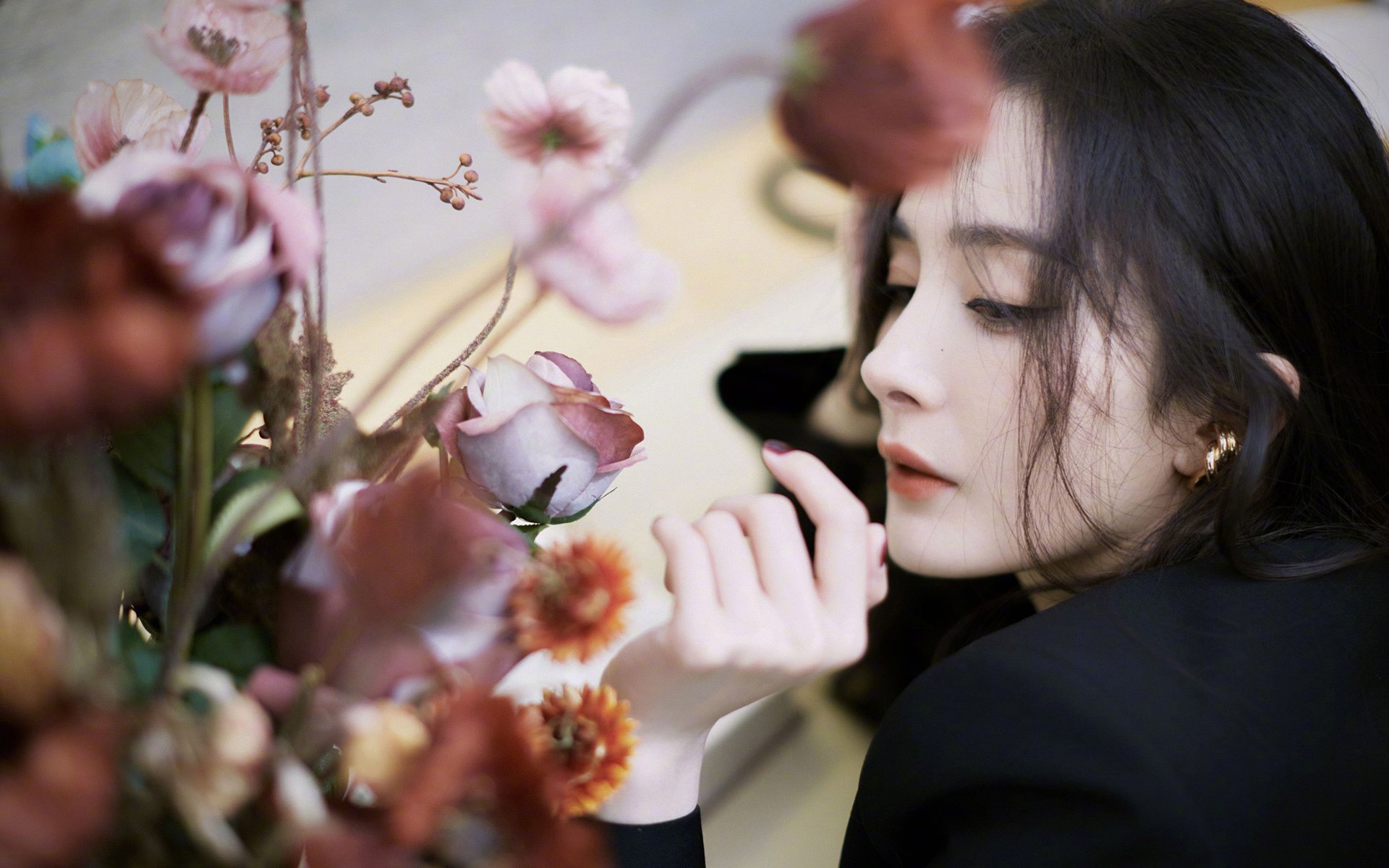 篮球文化传播活动丰富多样增强群众体育参与意识，篮球文化建设